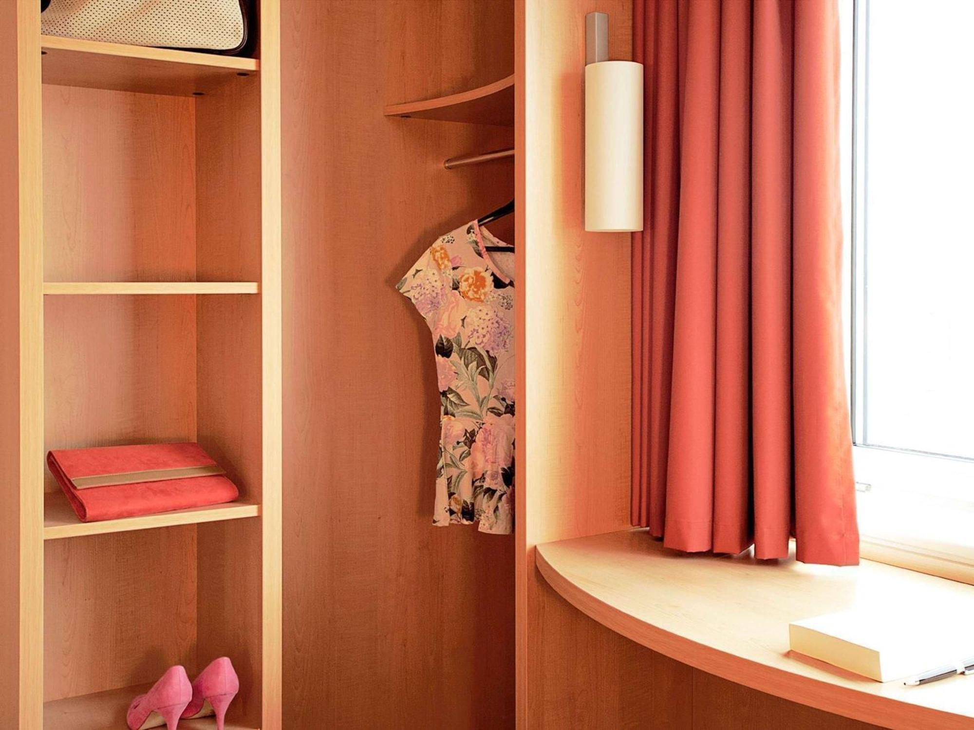 Ibis Jose Malhoa 2*