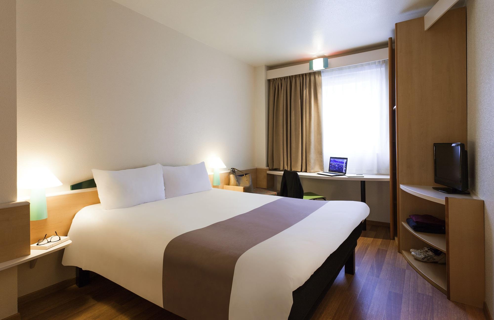 Hotel Ibis Jose Malhoa 2*